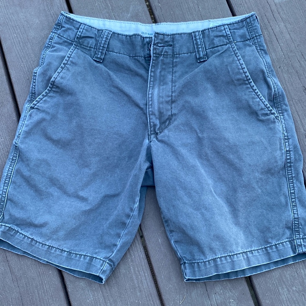 Old Navy Men’s Grey Shorts